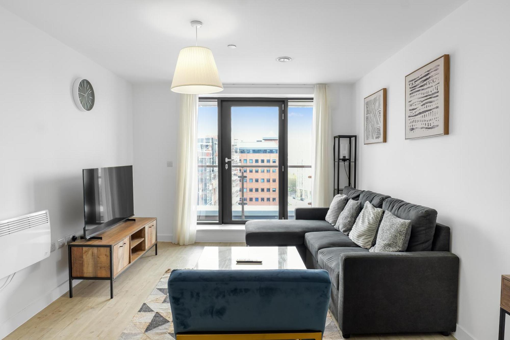 High Rise 2 Bedroom & 2 Bath Apartment With Parking, Balcony & Amazing View Manchester Dış mekan fotoğraf