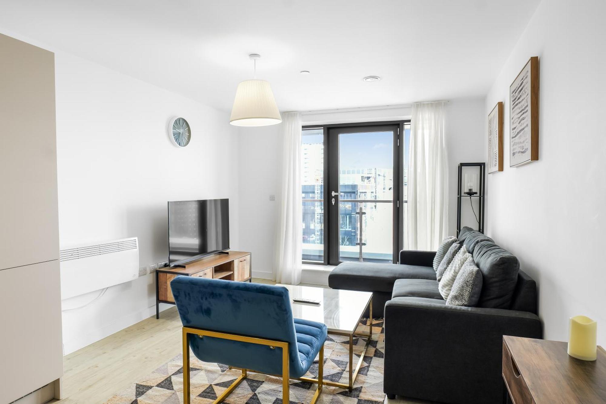 High Rise 2 Bedroom & 2 Bath Apartment With Parking, Balcony & Amazing View Manchester Dış mekan fotoğraf
